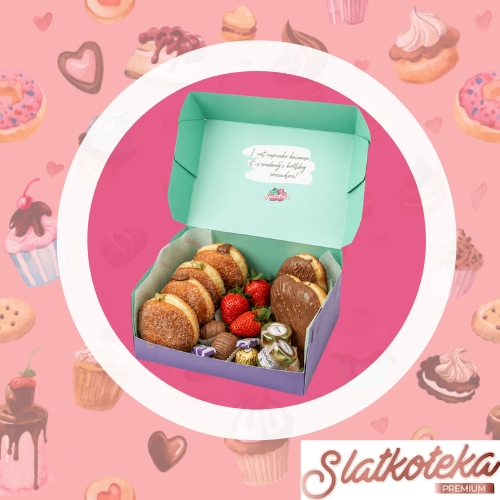 Bakin mix kutija za poklon na roze pozadini