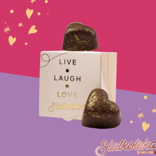Dubai mini praline u obliku srca slatkoteka roze ljubičasta pozadina
