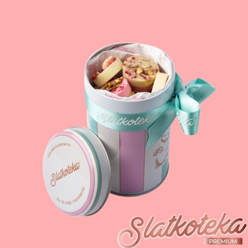 Chocolate Mix u metalnoj kutiji roze pozadina