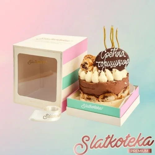 Mini Gift Cake Kroasan na roze plavoj pozadini
